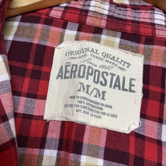 Crazy Soft Men’s Aeropostale Button up size Medium - Picture 3 of 5